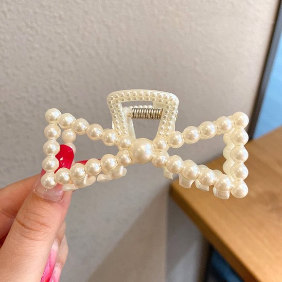 Combination of 3 Pearl Hair Clip Shark Clip - Picture 1 of 3